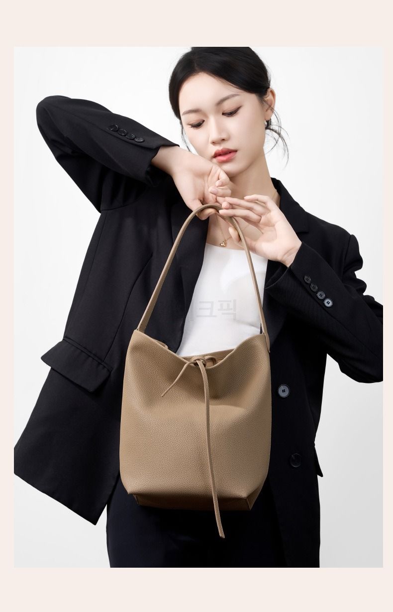 여성 천연소가죽 숄더백 가벼운 버킷백 보부상백 대학생 직장인 출근백 수납력 좋은 가방 이미지 8