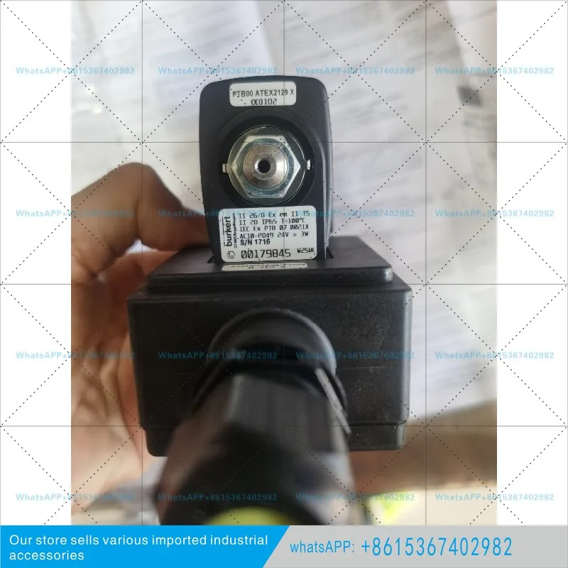 버커트 솔레노이드 밸브 6519 W 6.0 FLNSCH 00427978
