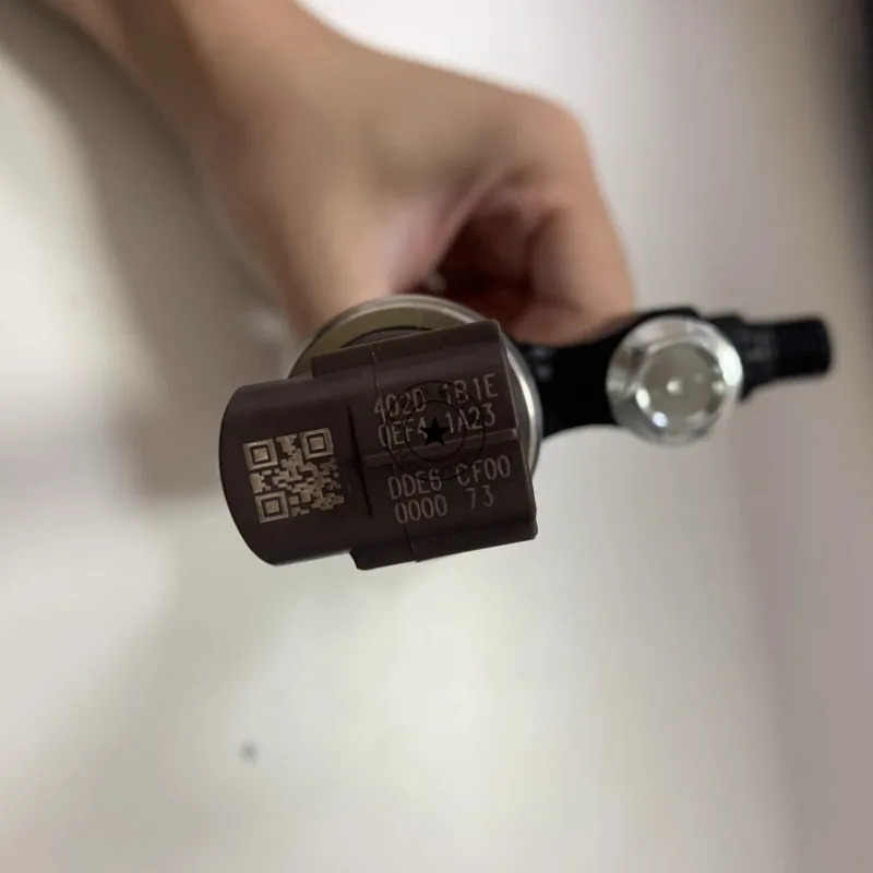 히노 N04C 300 분사기 어셈블리 095000-0760 23670-E0380 유로 5