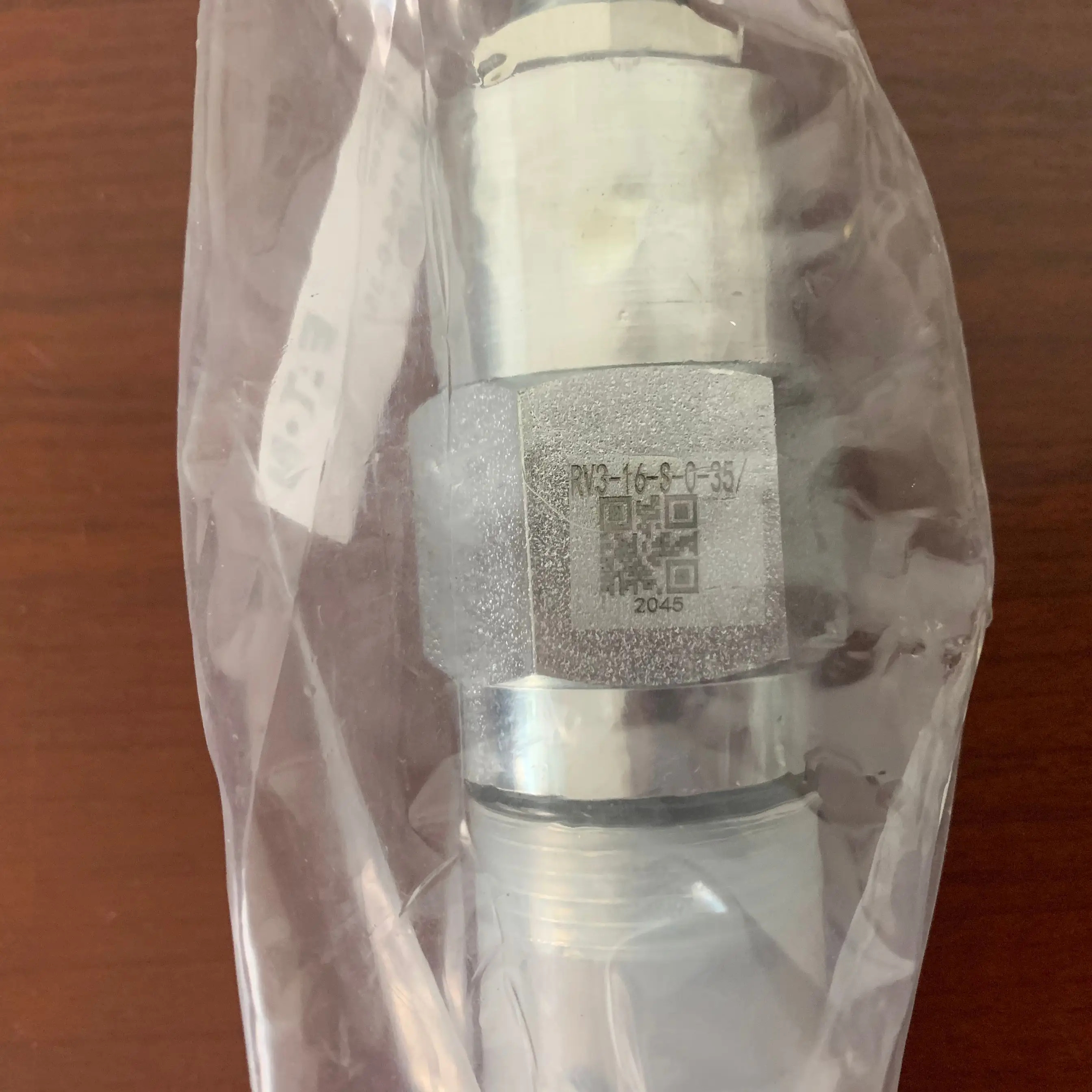 오리지널 카트리지 밸브 IH 릴리프 SUN HYDRAULICS HYDRAFORCE VICKERS 565569 RV3-16-S-0-35