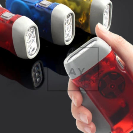 [트렌디프레소협력사]데이슬롯 자가발전 손전등 후레쉬랜턴 낚시손전등