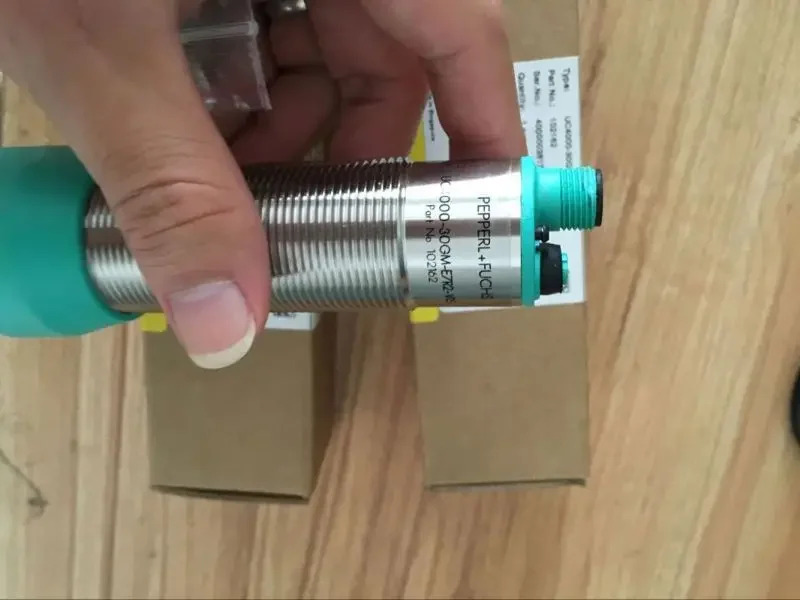 아소닉 센서 UC4000-30GM호환-E7R2-V15