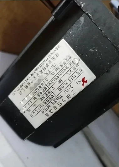 심양 CNC 공작 기계 CAK3665 CAK4085 공구 프레임 모터 SLD90-4 YLJ50D