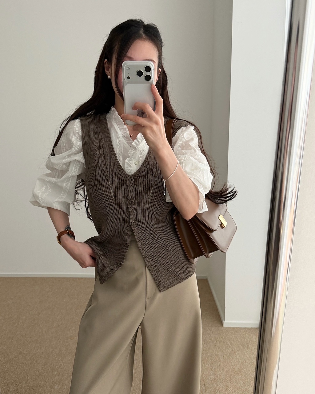 포브 여성 레이어드 브이넥 이너 스카시 니트조끼 - 상품 이미지
