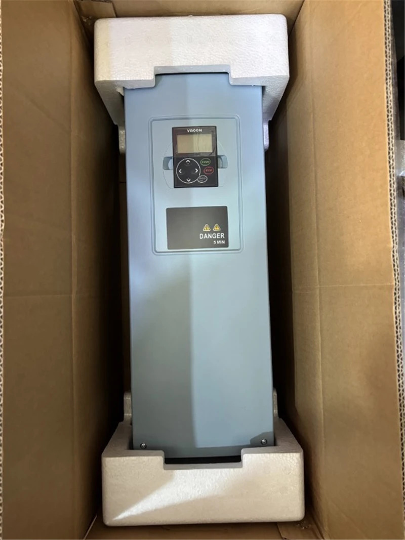 Vacon NXL00385C2H1SSS00AA 38A 18.5KW 주파수 인버터새 특급