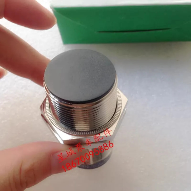 Zhonglian pu-mp 트럭 a-rm 센서 스위치 XS630B1NAM12와이어 없음