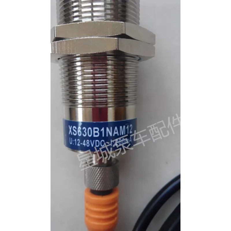Zhonglian pu-mp 트럭 a-rm 센서 스위치 XS630B1NAM12와이어 없음