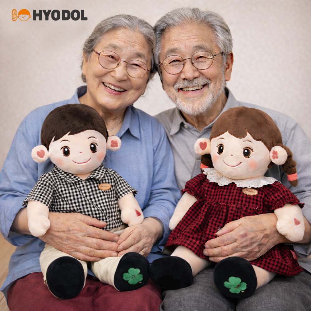 효돌 AI 챗지피티 노인돌봄로봇 인형 치매예방 반려로봇 독거노인 고독사방지 남 개인용 2년 - 상품 이미지