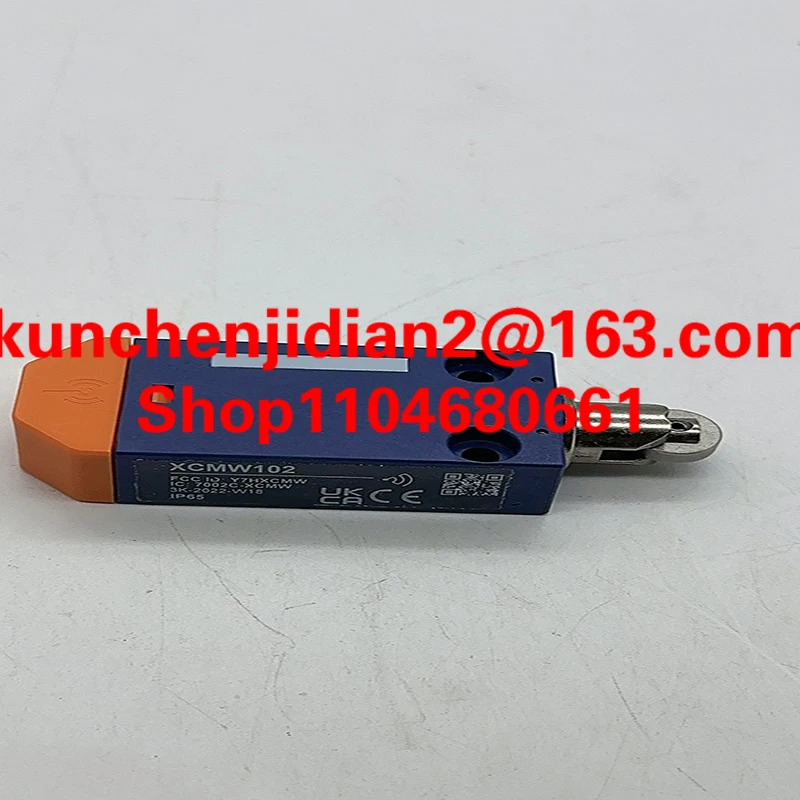 BUS M30E2-PPC-09/035-S92K-G1 BUS005Y 신품 고압 초음파 센서