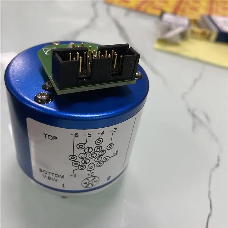 방사형 R 574413610  0-18GHz 28V 동축 스위치 SP6T RAMS호환es SMA