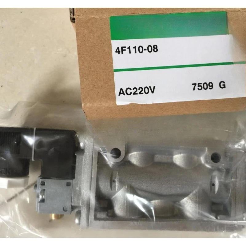 CKD 솔레노이드 밸브 4F110-08-AC110V AC220V DC24V부품