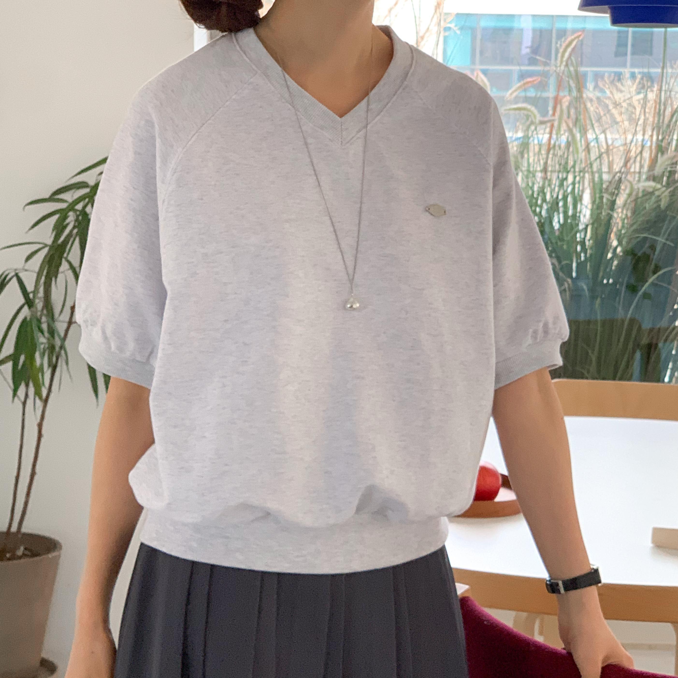 여성 나그랑 브이넥 반팔 맨투맨 데일리 오버핏 반팔 스웨트셔츠 이미지 2