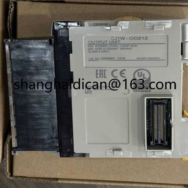CQM1-OC222 CQMH-CPU51 CQM1-PA206 CQM1-PA203 CQM1H-CPU21 서보모터 모듈
