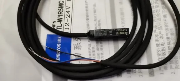 TL-W1R5MC1 금속 스위치 센서 12-24V