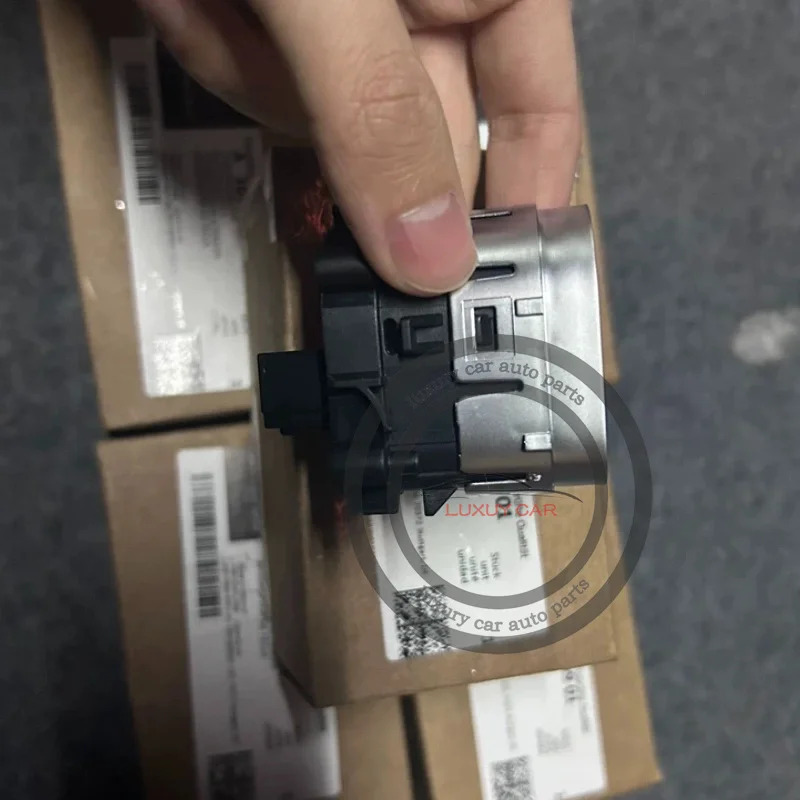 A 1679054901  G500 G350 AMG G63 GLE350 GLE450 GLS450 GLS600 GLS480시작 정지 스위치