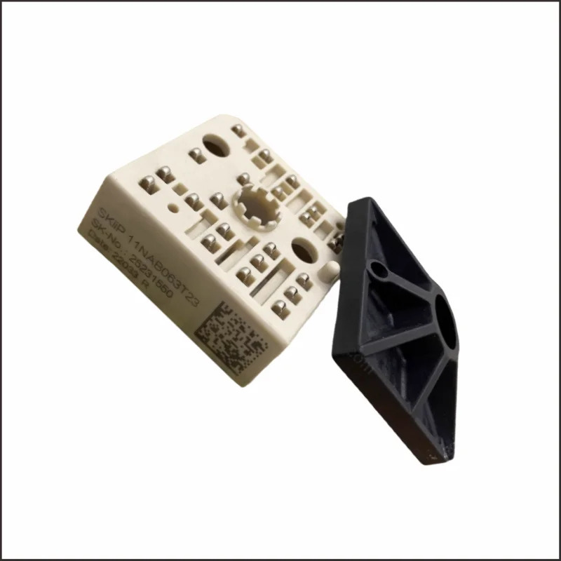 모듈 IGBT 파워 SKIIP11NAB063T23 SKIIP11NAB063T16 SKIIP11NAB063T1 SKIIP11NAB063T42