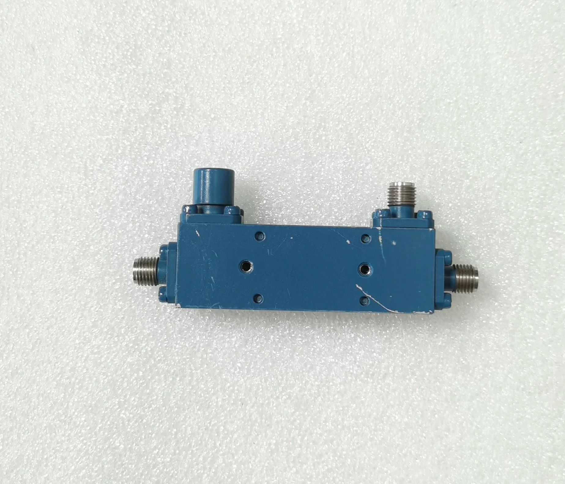 1818-28GHz 16dB SMA RF 광대역 방향성 결합기