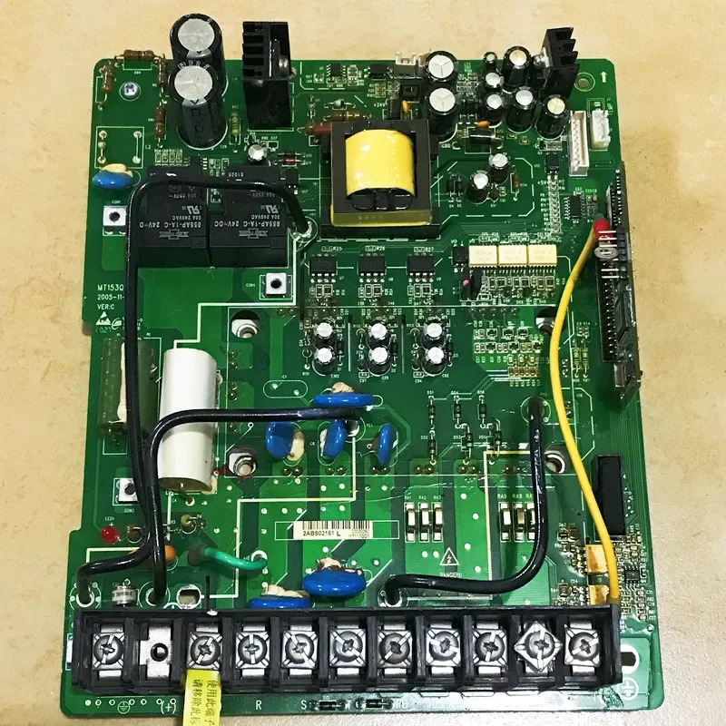 MD320 주파수 변환기 7.5-11-15KW오른쪽 소형 수직 보드 전원 드라이브 마더보드 MT153QD 포함