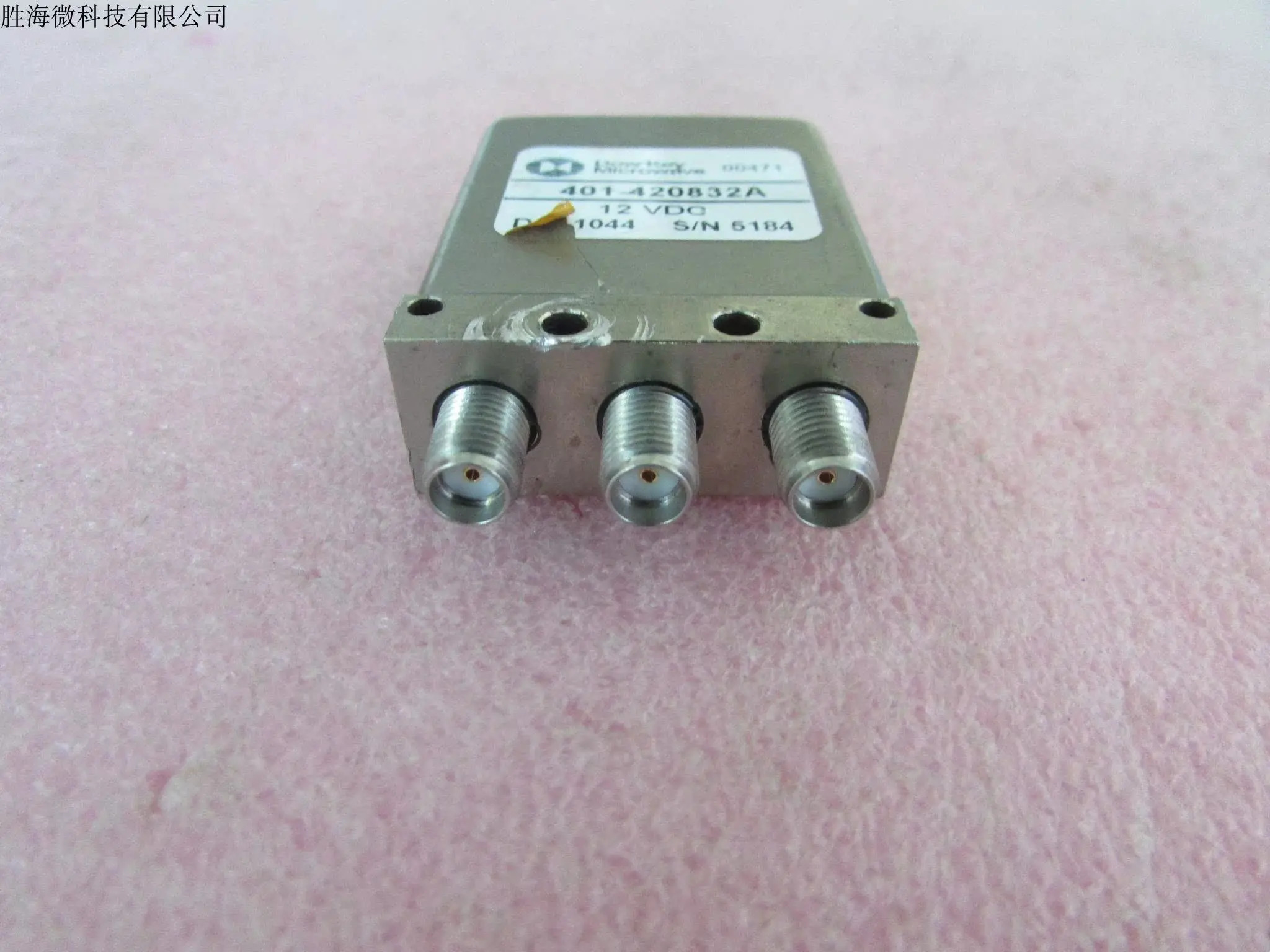 Dowkey 401-420832A TTL DC-18GHz SPDT 12V 단극 이던지기 RF 마이크로파 동축 스위치