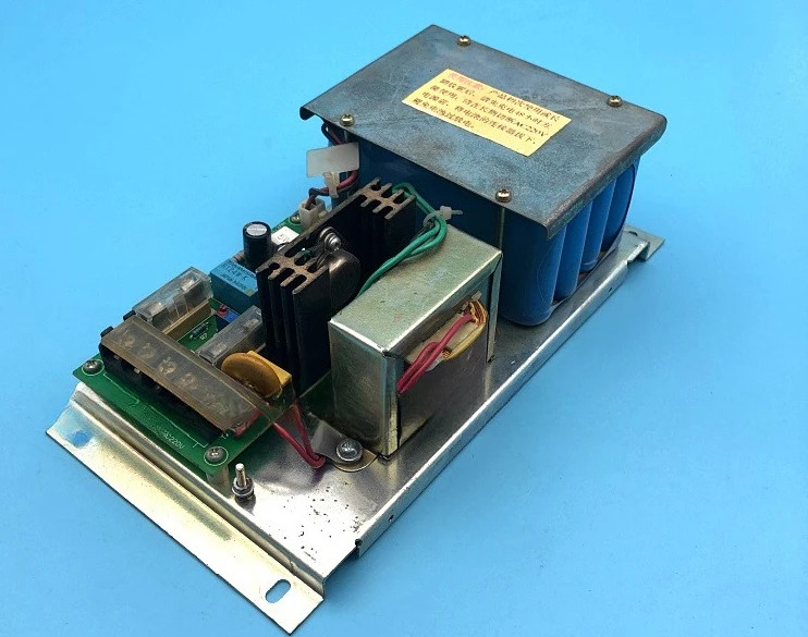 부품은 Toshiba 엘리베이터 비상 전원공급장치 TDE-24-1 전원공급장치/SSBD24-B-24V/1.2AH/