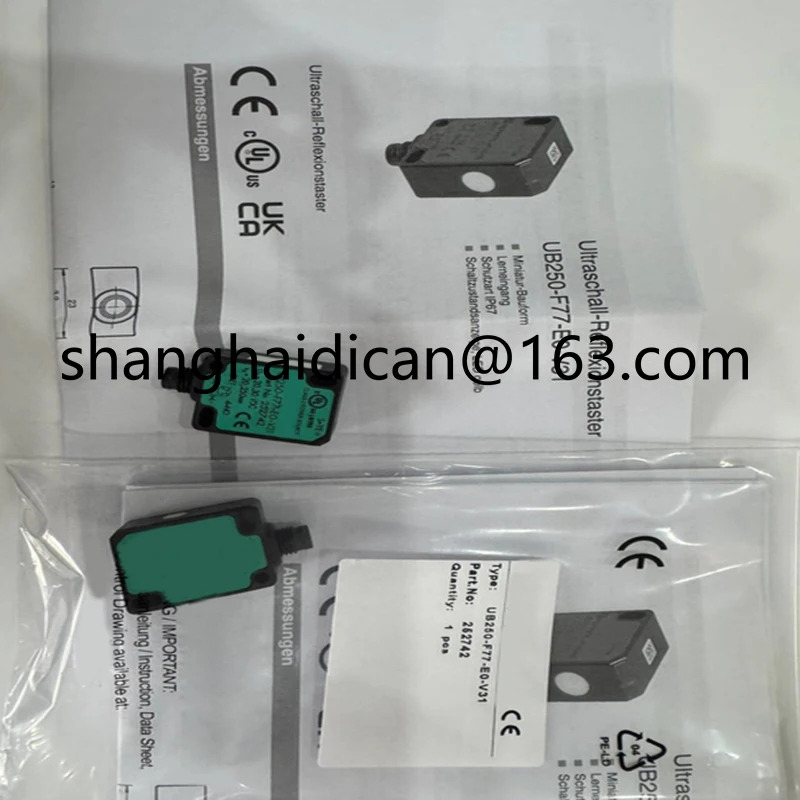 실제 UC3500-30GM호환70-2E2R2-V15센서