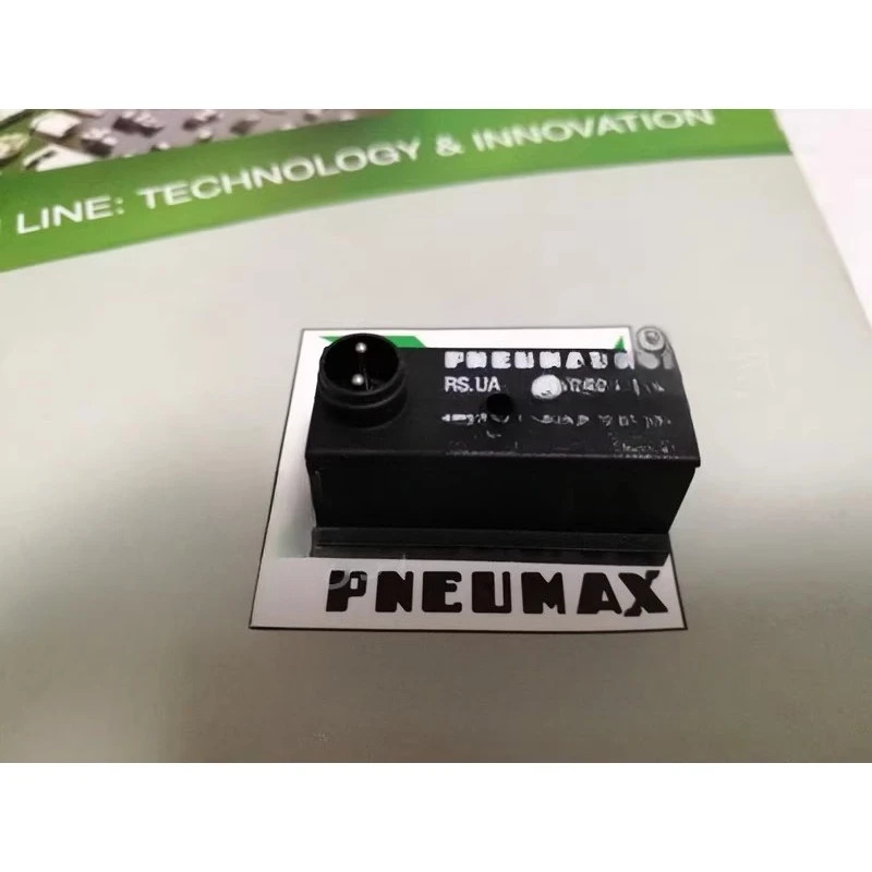 PNEUMAX 마그네틱 스위치 1500. U R-S-UA D.C 1580. C1