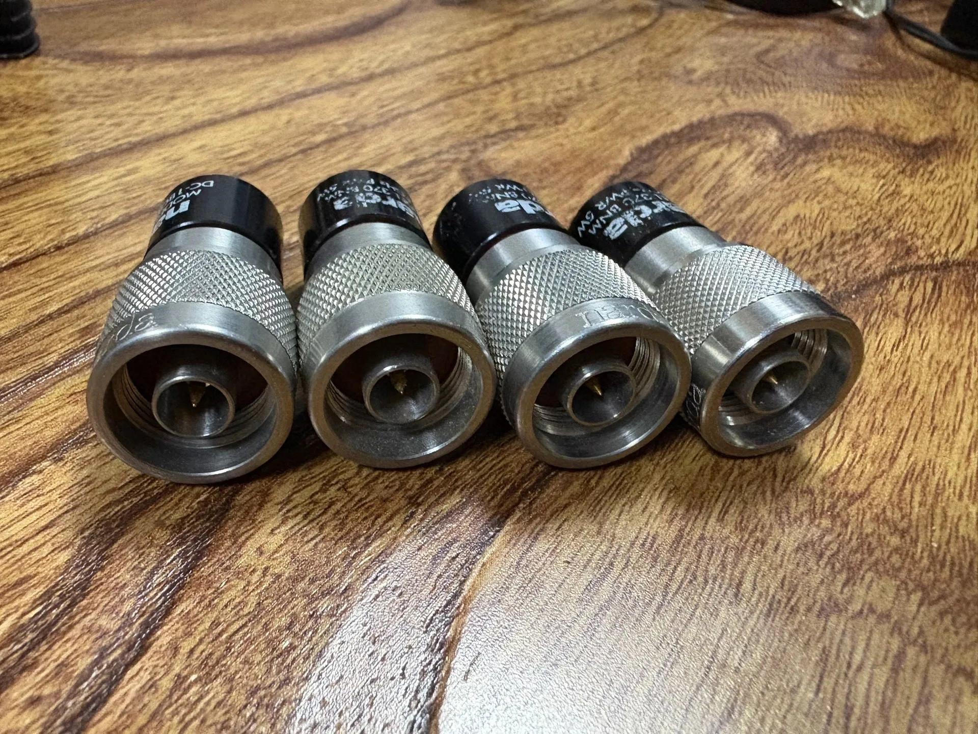 370BNM 나르다 동축 정밀 부하 DC-18GHz 5w N-J