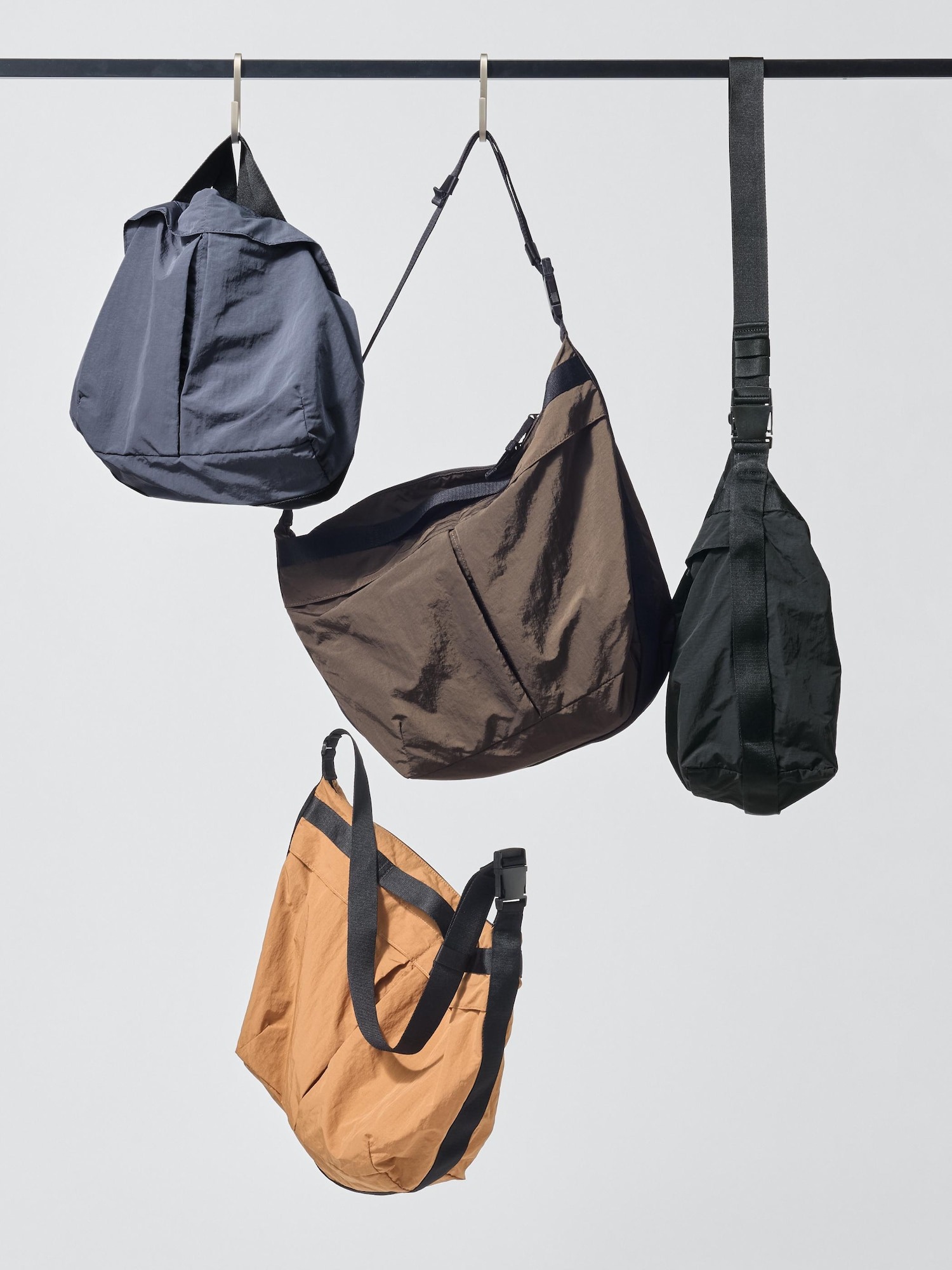 유니클로 패커블 숄더백 크로스백 가방 [26SS] 남성 여성 노트북 수납 여행 가벼운 발수 - 상세 이미지 3