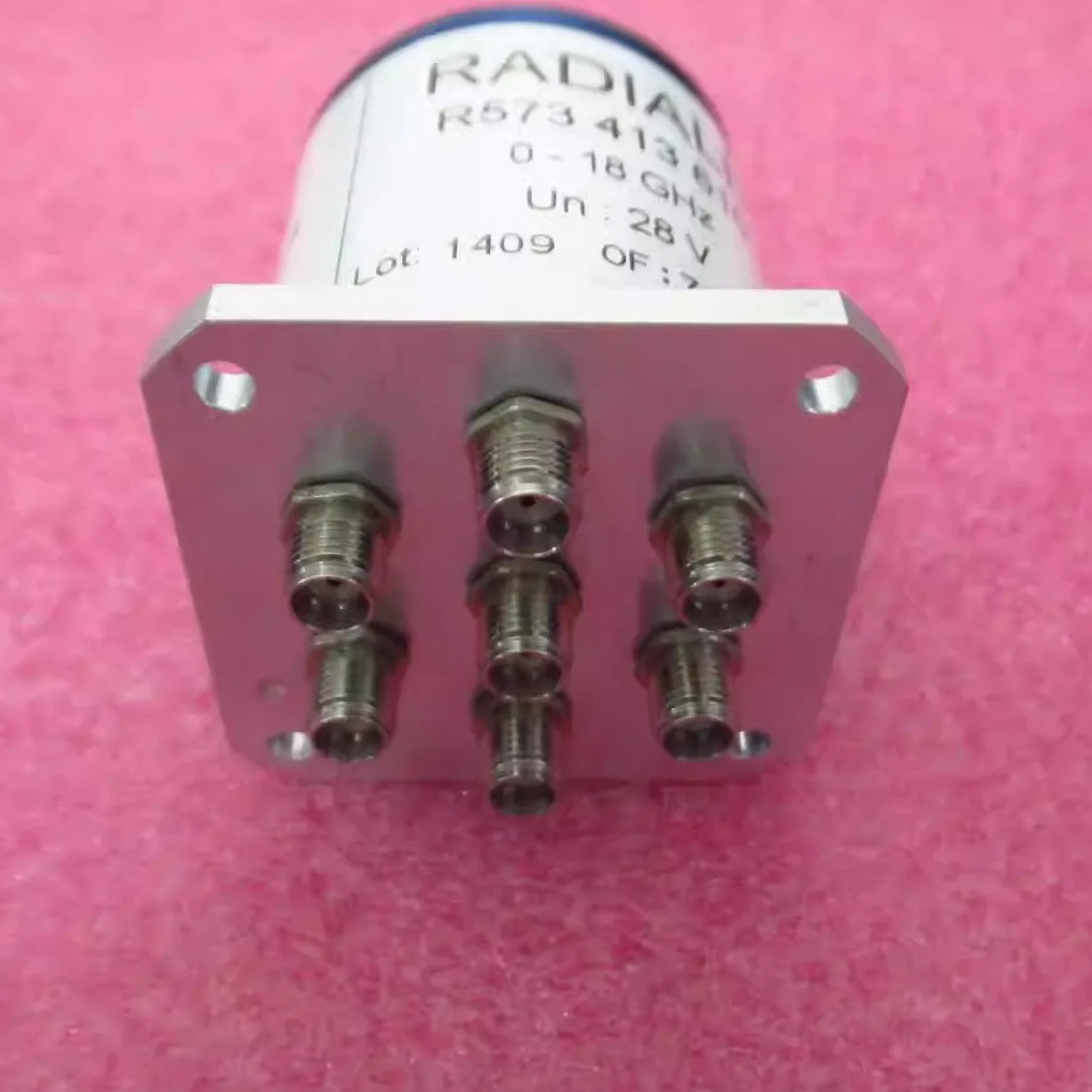Radiallll RF 동축 스위치 마이크로파 R573413610 DC-18GHz 28V SMA SP6T