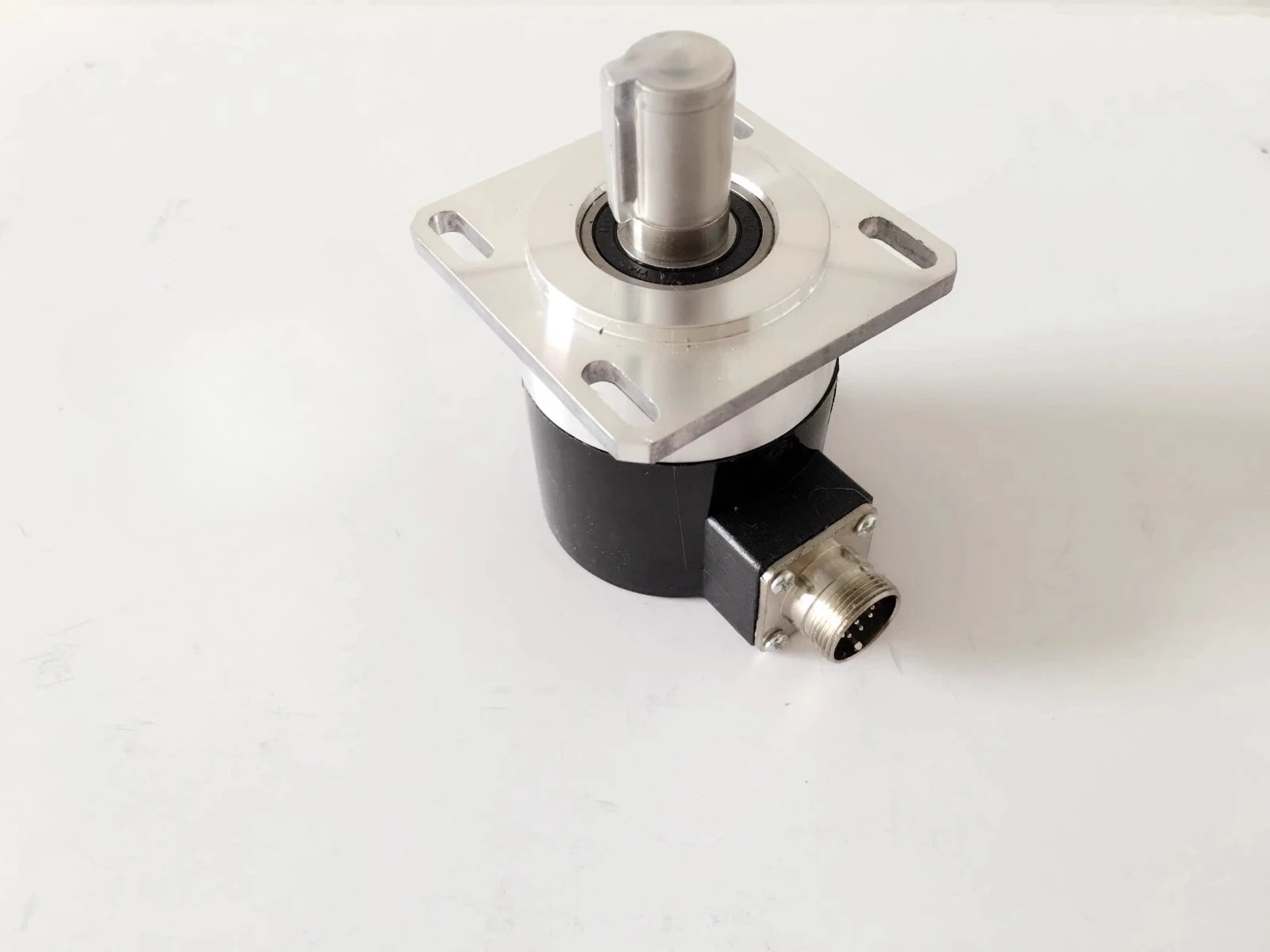 액세서리는 MF-102.4BM-C05L-1/4 증분형 광전 인코더 스핀들 9핀 플매트 카펫 러그