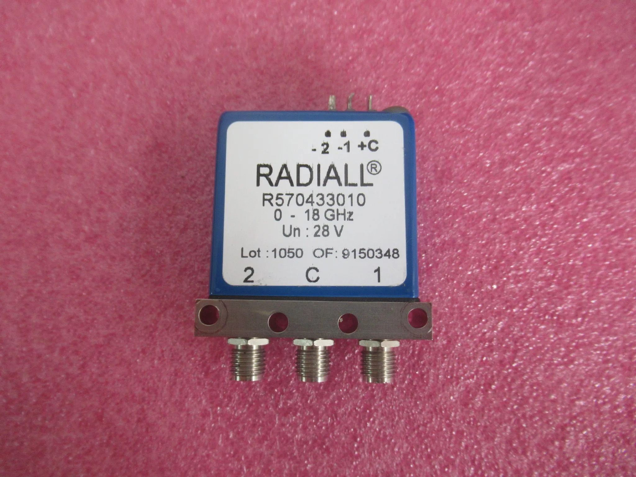 Radiall R570433010 DC-18GHz SPDT 28V 12V RF 마이크로파 동축 스위치