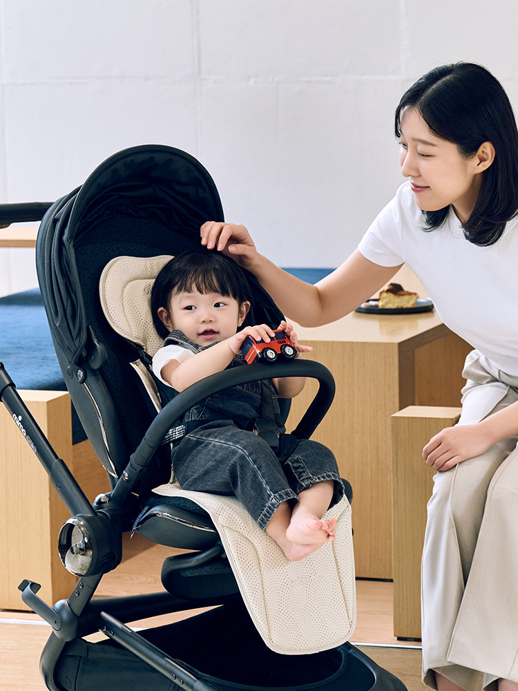 [1+1]폴레드 에어러브5 마카롱 무선리모콘 통풍 쿨시트 유모차 카시트 라이너 (보조배터리 미포함) - 상세 이미지 3
