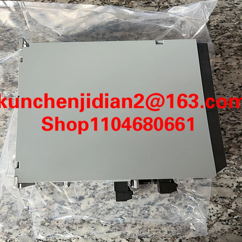 FC-302PK37T5E20H1XGXXXXSXXXXALBXCXXXXDX 신 오리지널 주파수 변환기