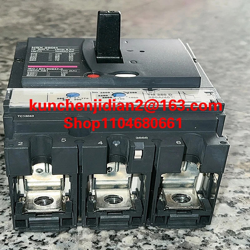 LV429407 LV432956 LV432899 LV432641 LV429387 LV432699 LV430775 LV429770 새 몰드형 케이스 회로차단기