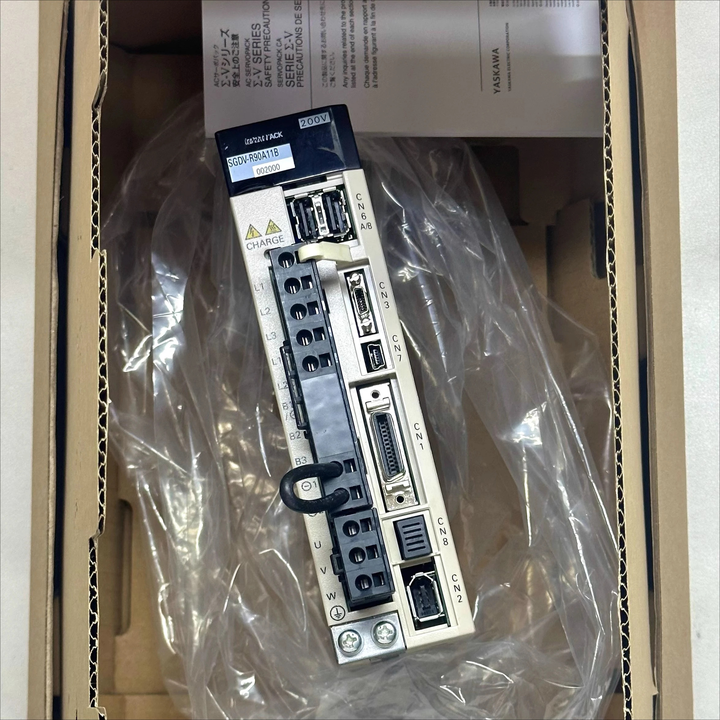SGDV-2R8A01A/2R8A11B/R90A01A/R90A11B/1R6A01A/1R6A11B를 어.