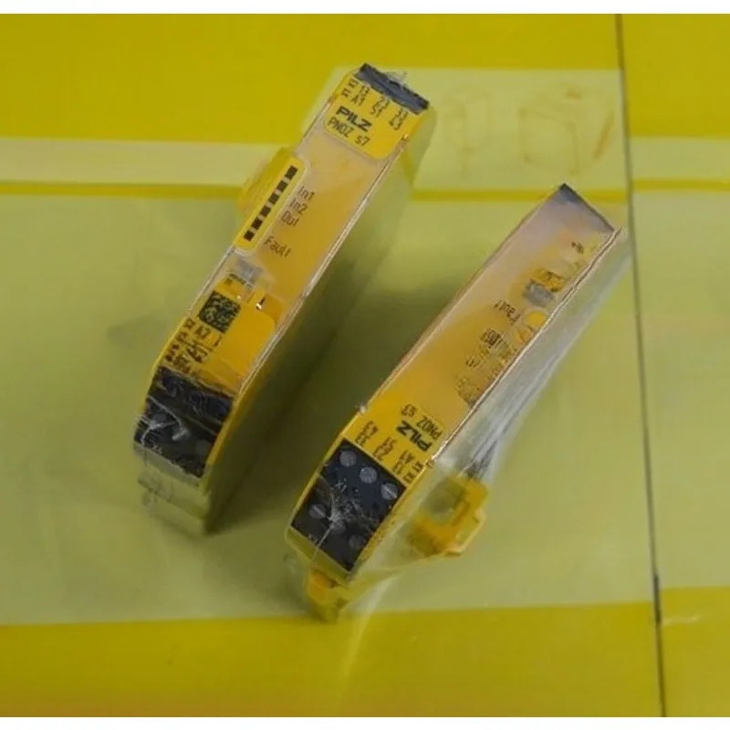 필츠PILZ 안전 릴레이 750107 PNOZ S7 24VDC 4n/o 1n/c 부품