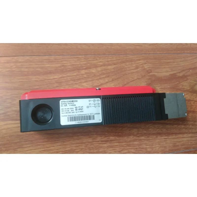 EUCHNER 스위치 TP37A024M C2184 STP3A-537A024MC2363
