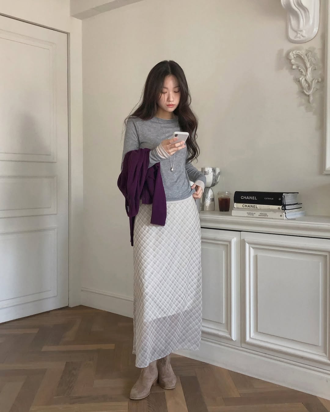 오버무드 봄신상 소라그레이 체크 쉬폰 롱스커트 봄 여름 A라인 플랫핏 스커트 - 상세 이미지 2