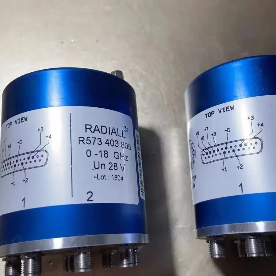 RADIALL R573403805 0-18GHz 28V RF SP8T SMA 마이크로파 동축 스위치