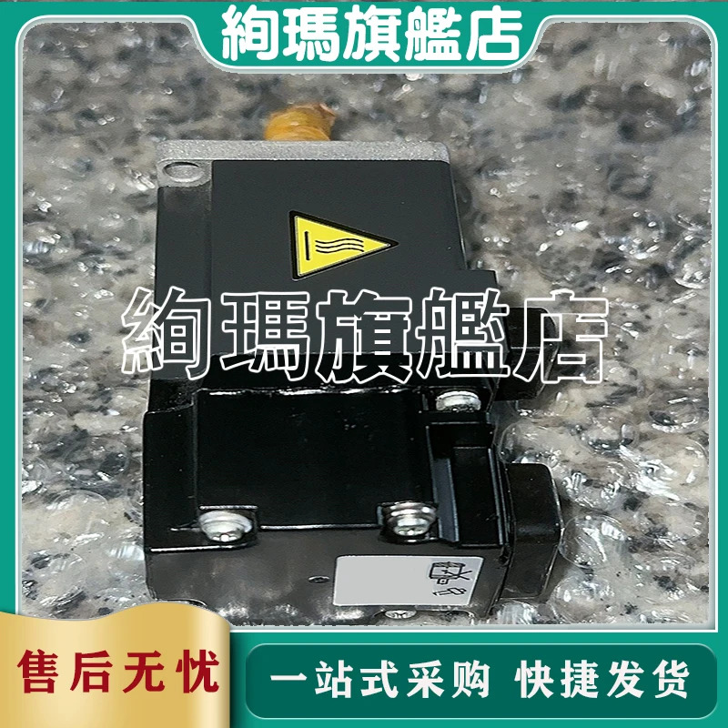 HF-MP23 HF-MP73B HF-JP503B 1EA HF-SP202G11/6 2EA HF-SP52 오리지널 서보모터