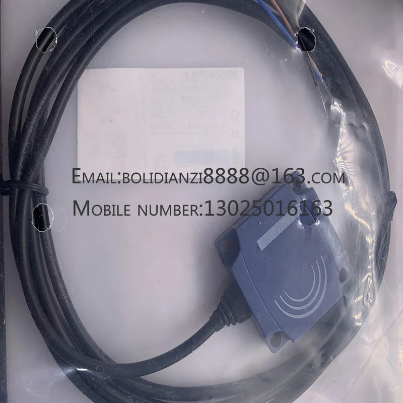 XS8C1A1NBL01M12 XS8C1A1PAL01M12 XS8C1A1PBL01M12 XS8C1A1MAL2 XS8C1A1MAL5 새 스위치 센서