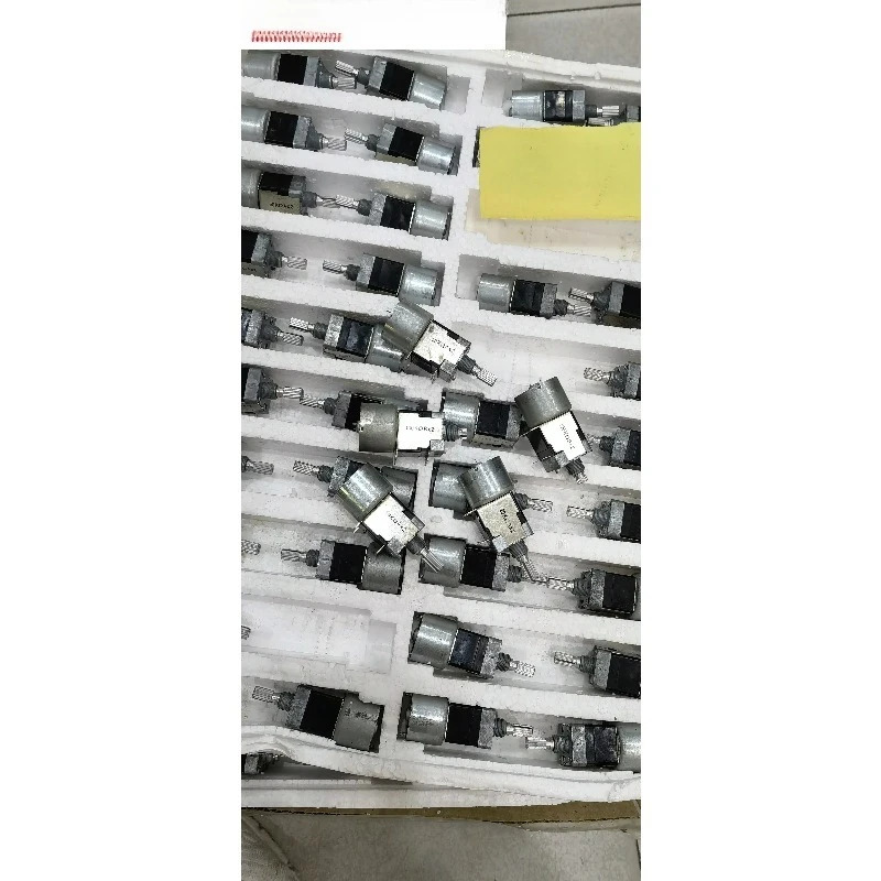 DELTA1615 듀얼 모터 전위차계 20KAX2 50KAX2 100KBX2-1 탭 없는 핸들