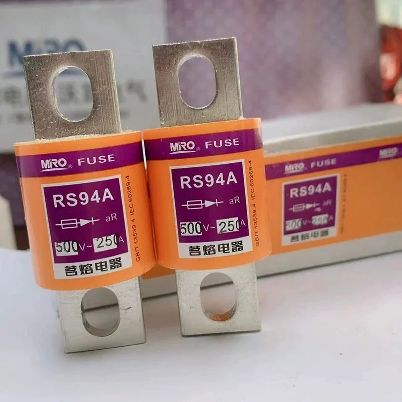 RS94A 60A 75A 80A 100A 120A 125A 150A 175A 200A 225A 250A 300A 500V 원형 튜브 볼트 연결 고속 퓨즈