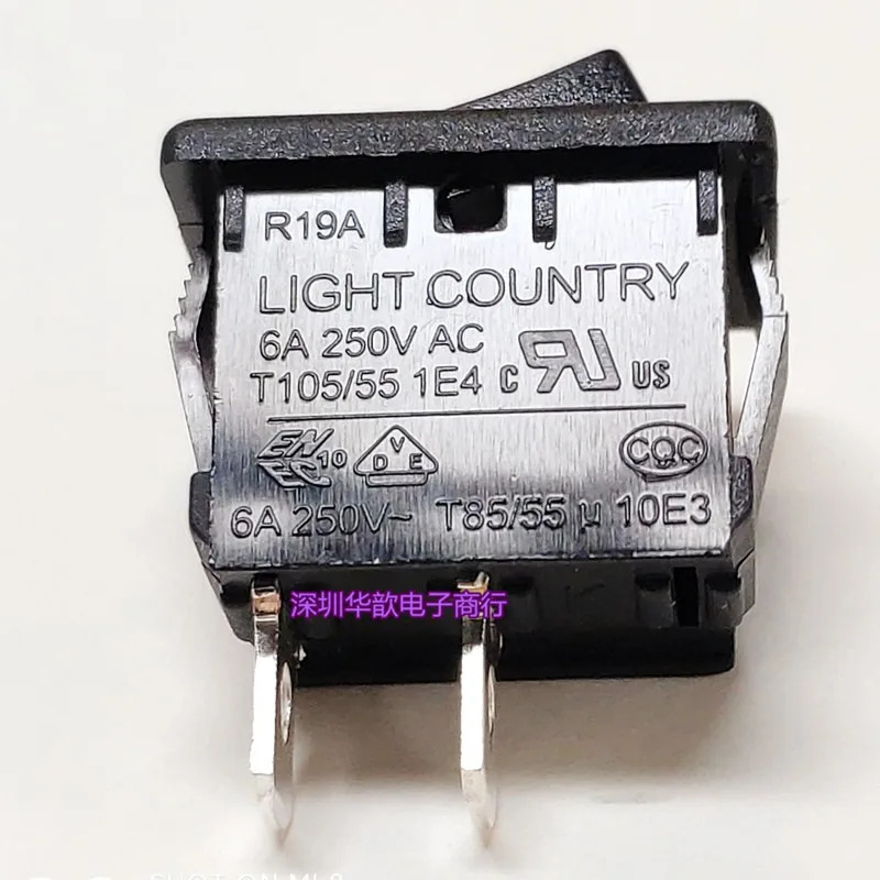 R19A 대만 오리지널 브라이트 그룹 LI-GHT COUNTRY 특수 2피트 자체 재설정 선박형 로커 스위치 15-21