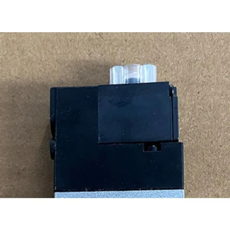 FESTO 솔레노이드 밸브 CPE10-M1BH-5L-M7 196927부품 새