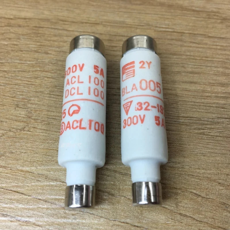 2PCS BLA003 3A BLA005 5A BLA010 10A BLA015 15A BLA020 20A BLA030 30A 600VAC 300VDC 후지 퓨즈