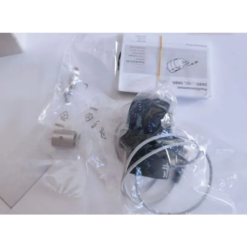 페스토Festo 위치 센서 SRBS-Q12-25-E270-EP-1-S-M8 2393548 부품