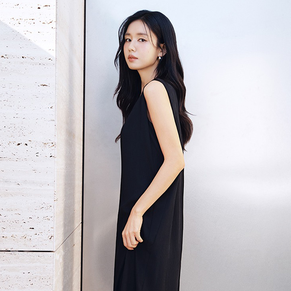 셀렙샵에디션 26SS 플리츠 암홀커버 롱원피스 이미지 7