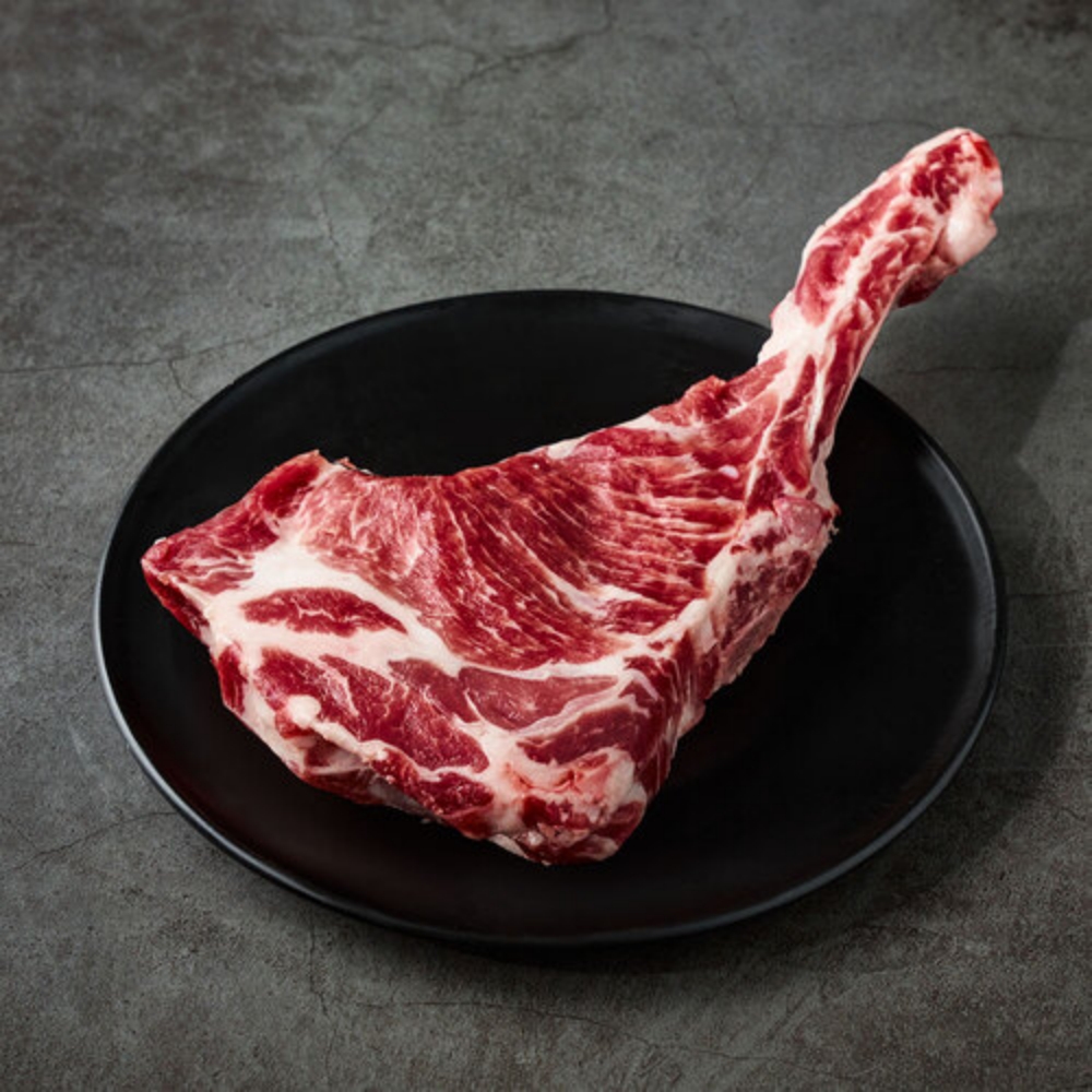 돈마호크 스테이크 구이용 한돈 돼지고기 등갈비 캠핑용 바베큐용 냉장, 300g, 3개 - 상품 이미지
