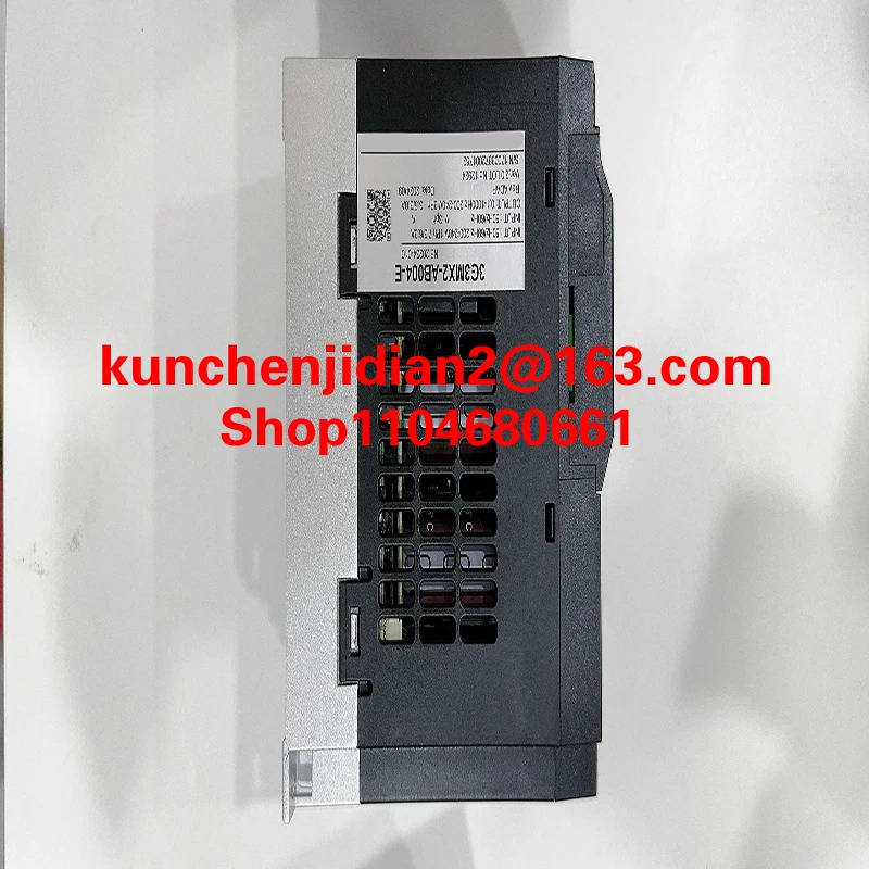 3GX2-A2011 3GX2-A4110-E 3GX2-A4015-V2 3GX2-A4040-V2 오리지널 주파수 변환기